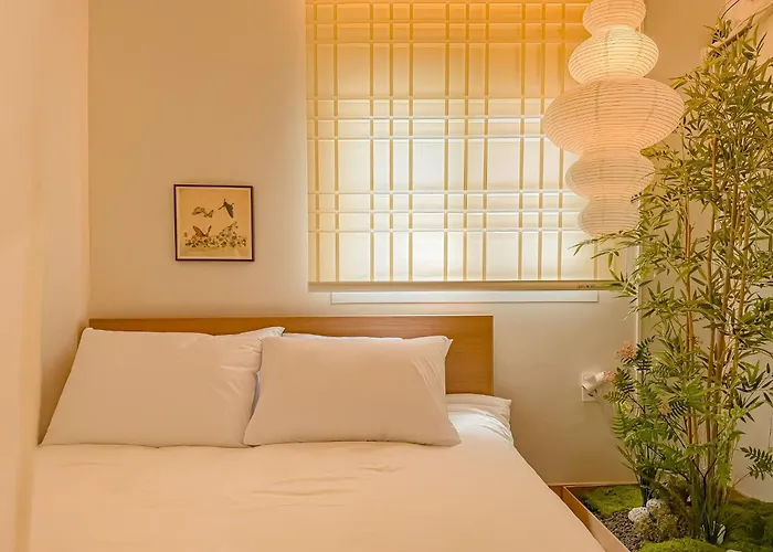 Jongno, Naksan Park, Gwanghwamun, Hyehwa, Bukchon Hanok Village, Samcheong Cafe Street * ソウル特別市