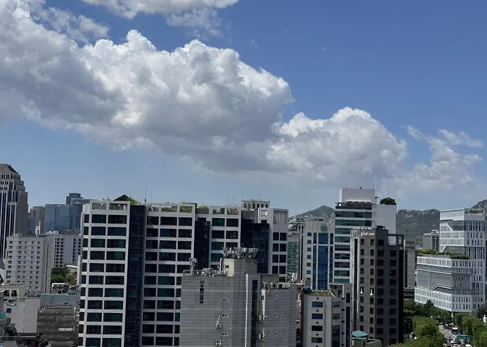 Jongno, Naksan Park, Gwanghwamun, Hyehwa, Bukchon Hanok Village, Samcheong Cafe Street * ソウル特別市